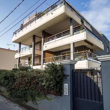 Tres Bel Apartment *